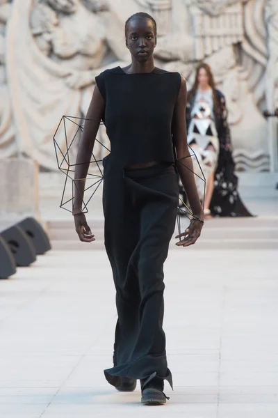 Look 40